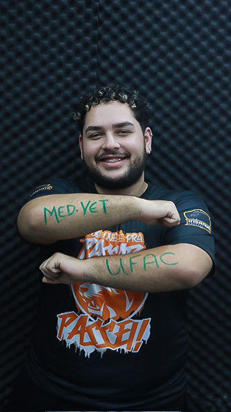 Micael - Aprovado em Med. Veterinária